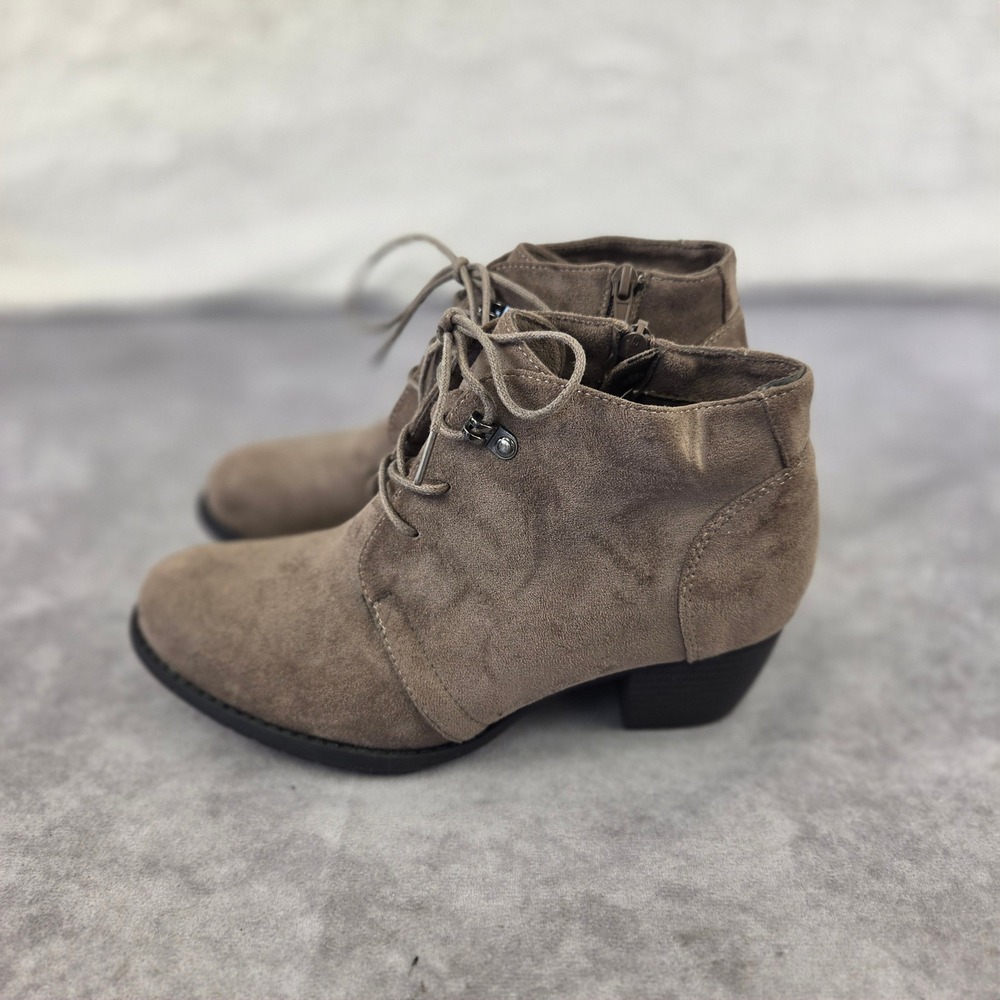 VJH Comfort Taupe Faux Suede Lace Up Ankle Boots Memory Foam Size 7 Brown